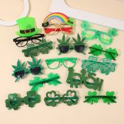 St. Patrick’s Day Shamrock Glasses